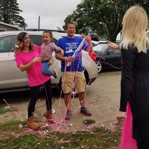 Meet your Posher, Flo